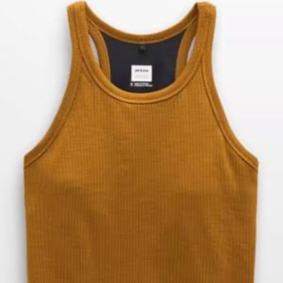 Prana three-piece Becksa set in gold. - Picture 2 of 2